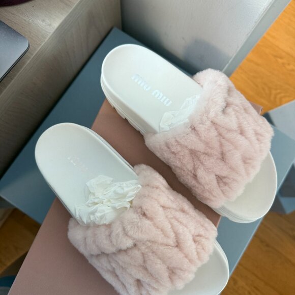 NWT Miu Miu Slip-on Sandals Pink Shearling Platform Open Toe Sz 34 - Picture 7 of 9